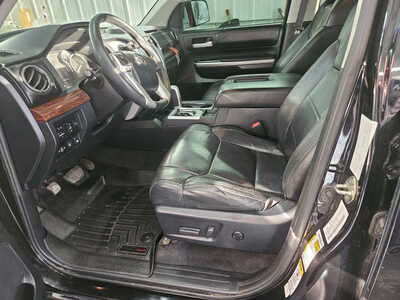 2016 Toyota Tundra Crew Cab, $18475. Photo 11