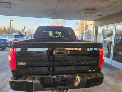 2016 Toyota Tundra Crew Cab, $18475. Photo 4