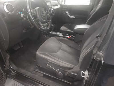 2013 Jeep Wrangler, $12750. Photo 5
