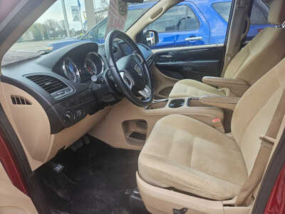 2015 Dodge Grand Caravan, $6950. Photo 1