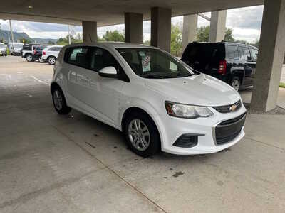2017 Chevrolet Sonic, $8950. Photo 12