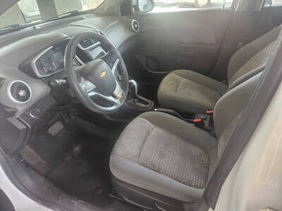 2017 Chevrolet Sonic, $8950. Photo 6