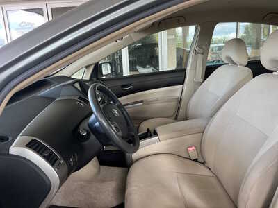 2005 Toyota Prius, $6950. Photo 2