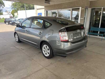 2005 Toyota Prius, $6950. Photo 3