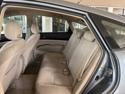 2005 Toyota Prius, $6950. Photo 5