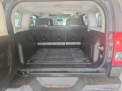 2010 Hummer H3, $6750. Photo 7