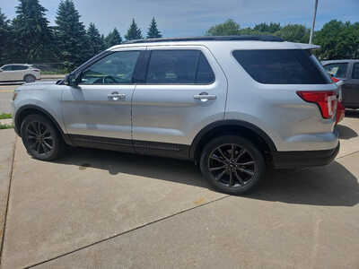 2018 Ford Explorer, $12450. Photo 1