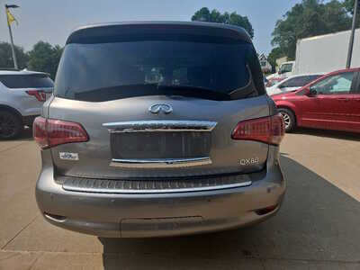 2014 Infiniti QX80, $11750. Photo 3