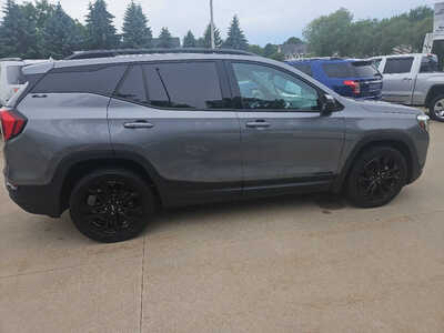 2019 GMC Terrain, $13750. Photo 2