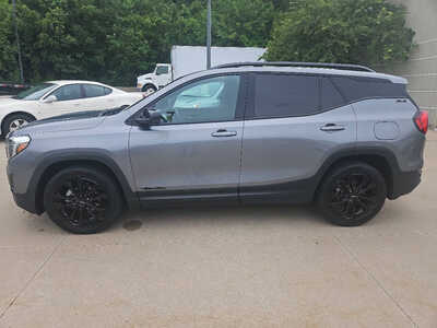 2019 GMC Terrain, $13750. Photo 3