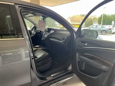 2017 Acura MDX, $15750. Photo 12