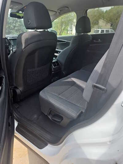 2019 Kia Sorento, $11750. Photo 6