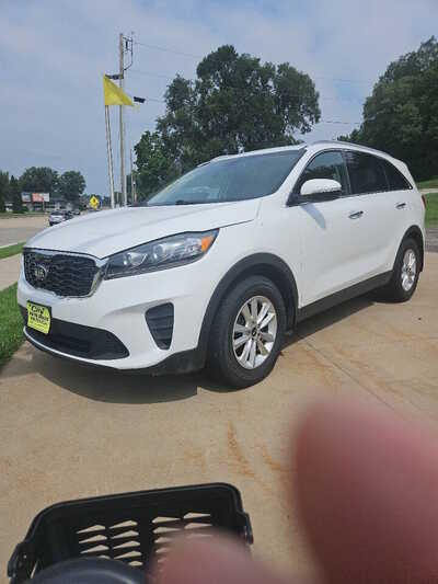 2019 Kia Sorento, $11750. Photo 1