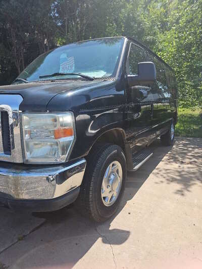 2010 Ford Van,Passenger, $5950. Photo 3