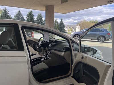 2013 Ford Fiesta, $5350. Photo 11