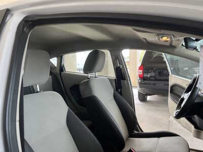 2013 Ford Fiesta, $5350. Photo 12