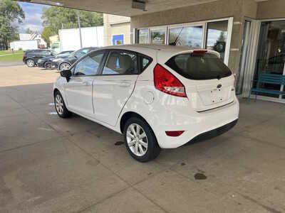 2013 Ford Fiesta, $5350. Photo 4