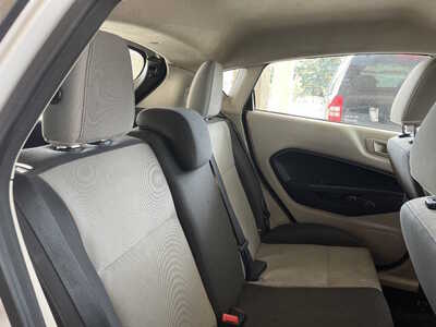 2013 Ford Fiesta, $5350. Photo 9