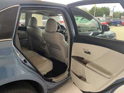 2009 Toyota Venza, $7950. Photo 5