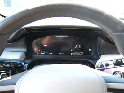 2020 Lincoln Aviator, $36900. Photo 10
