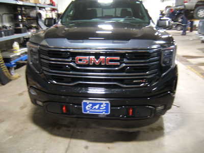 2022 GMC 1500 Crew Cab, $53900. Photo 2