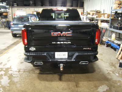 2022 GMC 1500 Crew Cab, $53900. Photo 4