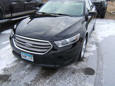 2017 Ford Taurus, $13890. Photo 2