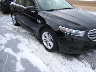 2017 Ford Taurus, $13890. Photo 3