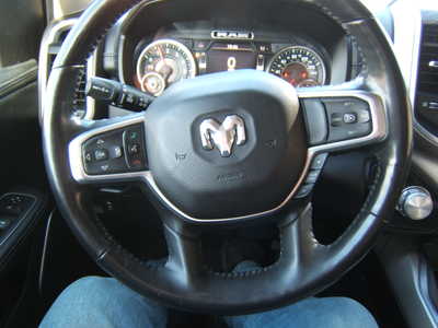 2020 RAM 1500 Crew Cab, $27900. Photo 9