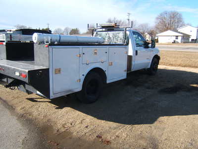 2006 Ford F350 Reg Cab, $8900. Photo 4