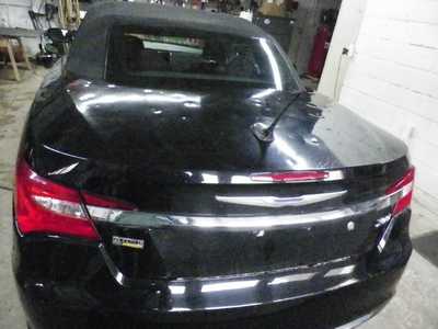 2014 Chrysler 200, $8995. Photo 5