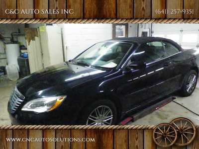 2014 Chrysler 200, $9595. Photo 1