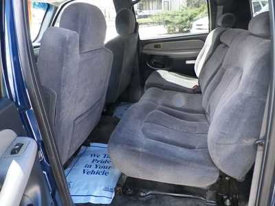 2002 Chevrolet Suburban, $4295. Photo 4
