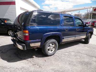 2002 Chevrolet Suburban, $4295. Photo 7