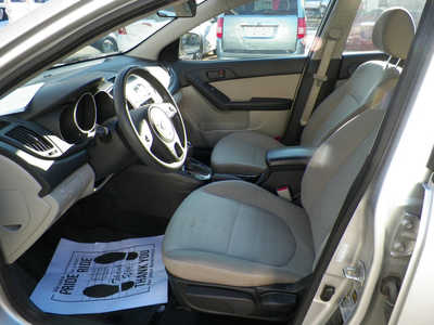 2011 Kia Forte, $4595. Photo 3