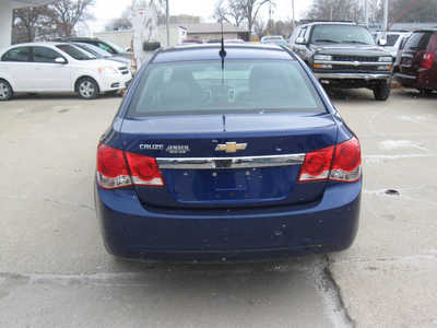 2013 Chevrolet Cruze, $7195. Photo 6