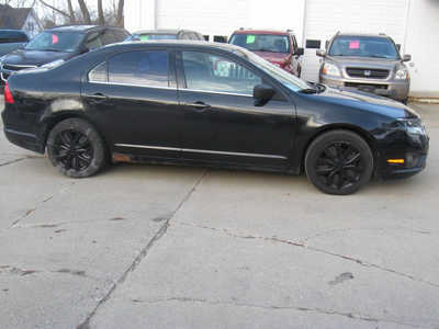 2011 Ford Fusion, $5895. Photo 8