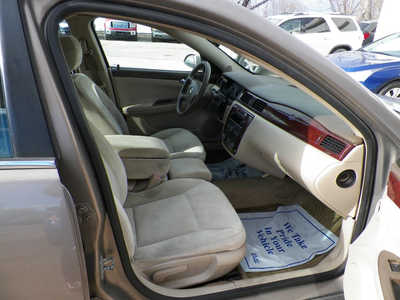 2006 Chevrolet Impala, $3995. Photo 9