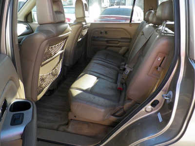 2004 Honda Pilot, $3995. Photo 4