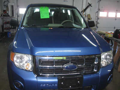 2009 Ford Escape, $6995. Photo 10