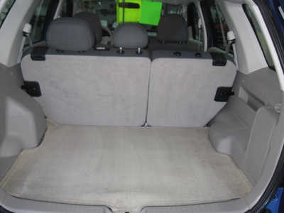 2009 Ford Escape, $6995. Photo 6