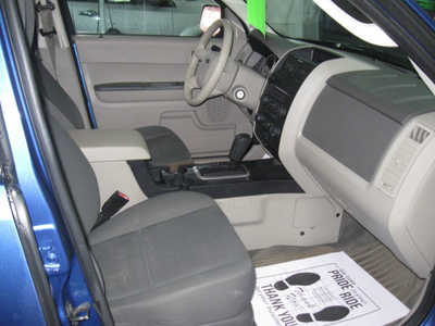 2009 Ford Escape, $6995. Photo 9