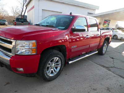 2011 Chevrolet 1500 Crew Cab, $9995. Photo 2