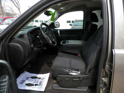 2012 Chevrolet 1500 Crew Cab, $9595. Photo 3