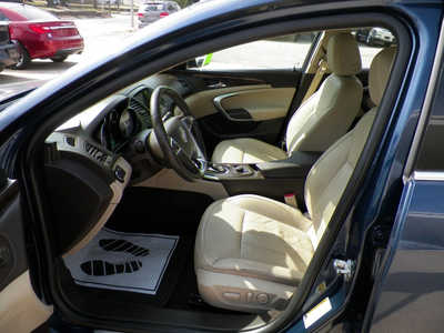 2011 Buick Regal, $6395. Photo 3