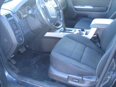 2009 Ford Escape, $6995. Photo 4
