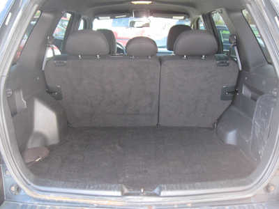 2009 Ford Escape, $6995. Photo 7