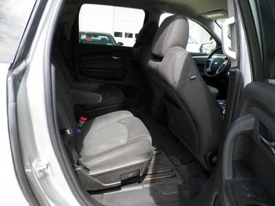 2010 Chevrolet Traverse, $4495. Photo 10