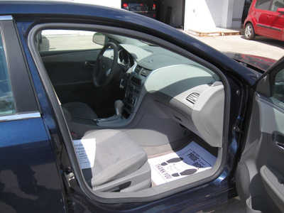 2011 Chevrolet Malibu, $6495. Photo 10