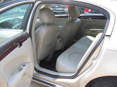 2009 Buick Lucerne, $5495. Photo 5